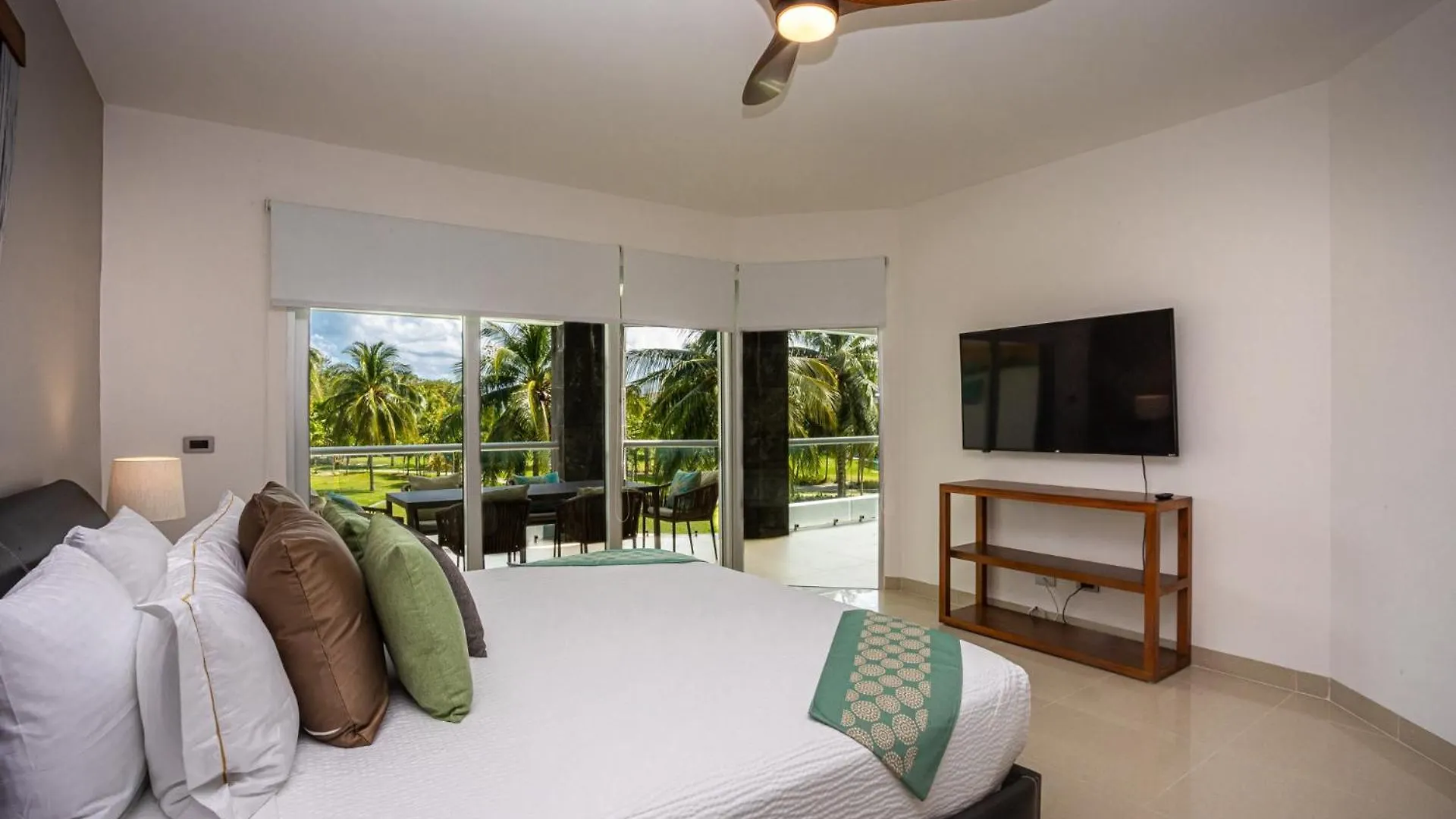 Casa Marques 712S Condo Playa del Carmen Mexico