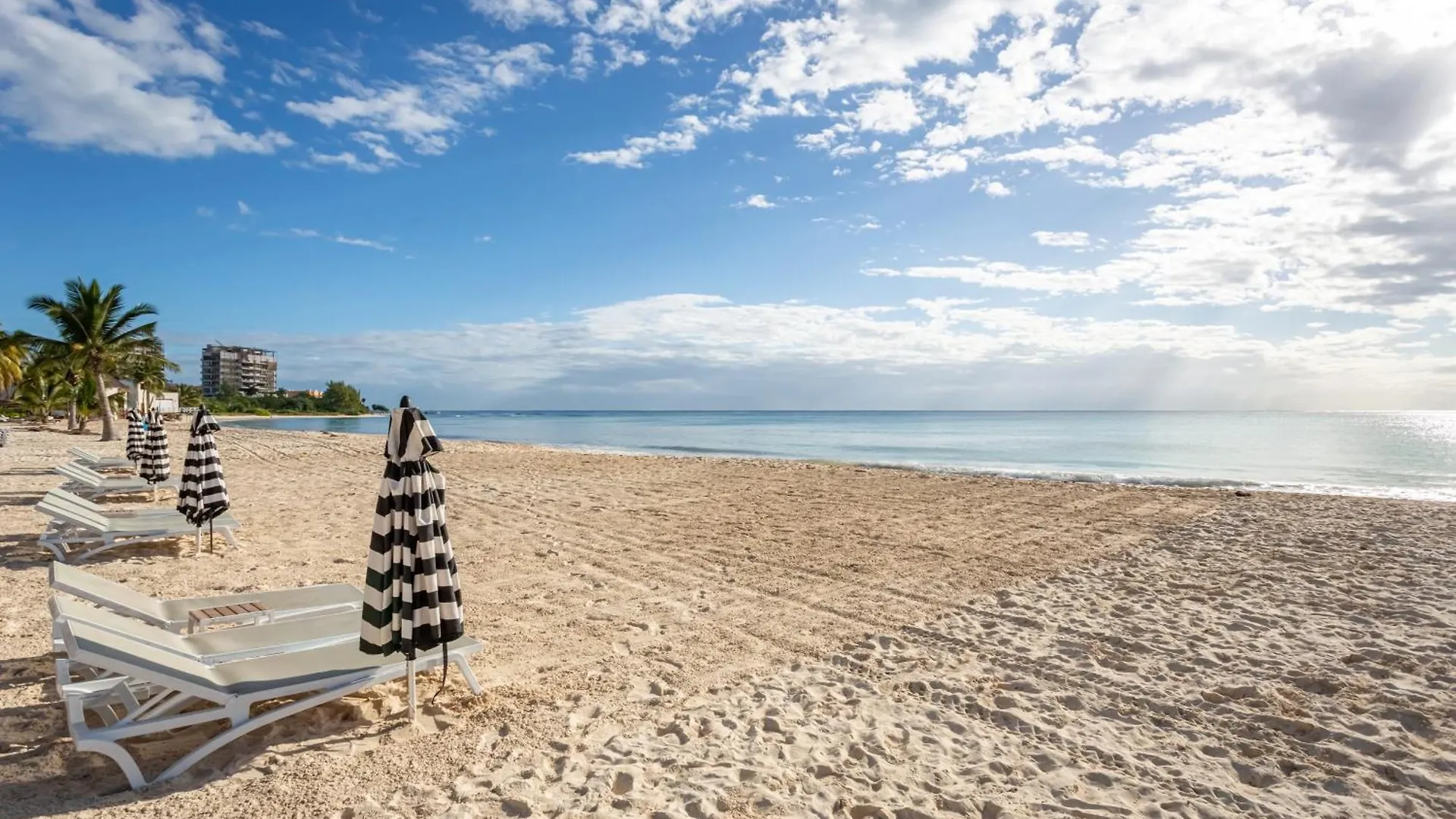 Casa Marques 712S Condo Playa del Carmen Mexico